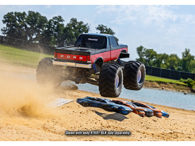 Traxxas X-Maxx MT 8S 1:5 4WD RTR bez karosérie