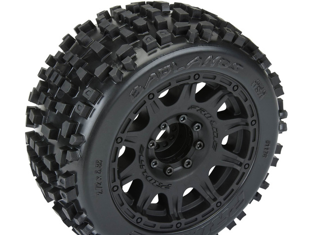 Pro-Line koleso 3.8", pneu Badlands, disk Raid H17 čierny (2)