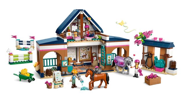 LEGO® Friends 42688 Konská stajňa a jazdecká akadémia
