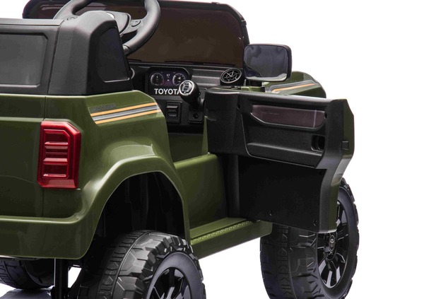 Elektrické autíčko Toyota Landcruiser 12V, vojenské zelené, široké jednomiestne sedadlo, 2
