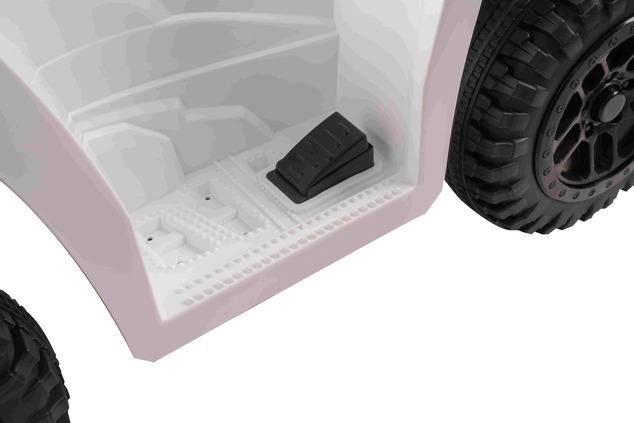 Licencovaná elektrická štvorkolka Arctic Cat 12V so zadným pohonom, biela, LED svetlá, Lít