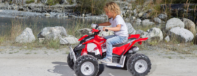 Peg-Pérego Polaris Outlaw 12V - 330W červená