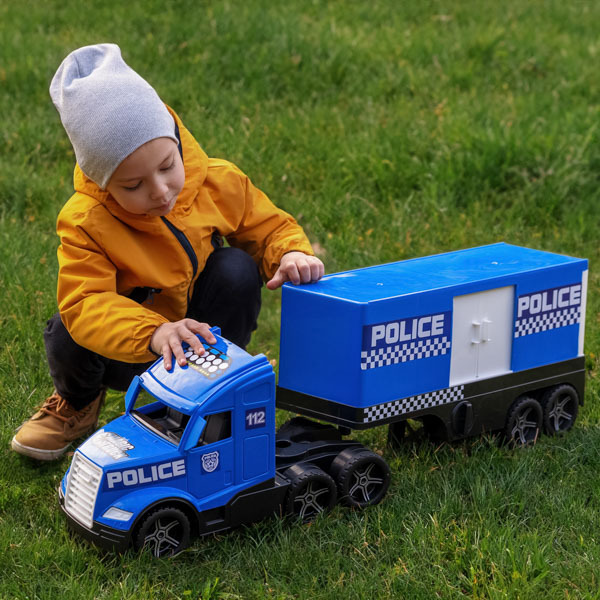 Magic truck policajný kamión
