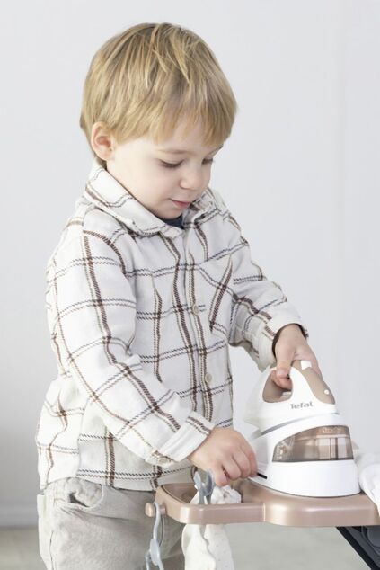 Smoby Tefal Žehliaca doska a žehlička so základňou