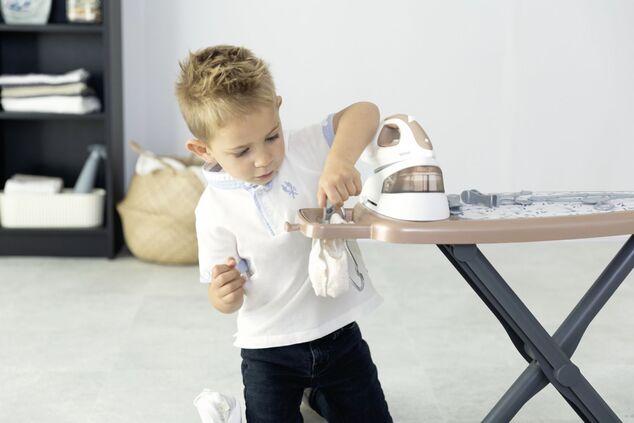 Smoby Tefal Žehliaca doska a žehlička so základňou
