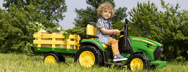 Peg-Pérego John Deere Ground Force s vlečkou 12V - 330W zelená