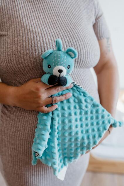 Medvedík babyted uspávačik,  hryzátko, hrkálka plyš 25x25cm