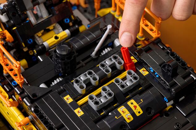LEGO® Technic 42215 Bager Volvo EC500 Hybrid