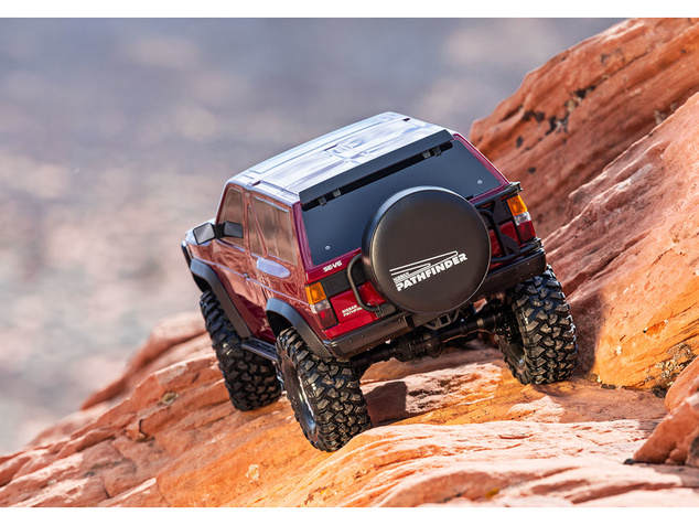 Traxxas TRX-4 Nissan Pathfinder 1988 1:10 RTR strieborný