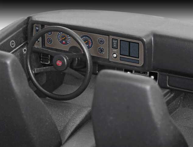 ModelSet STRANGER THINGS auto 67728 - Chevy Camaro Z/28 (1:24)