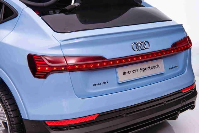 Elektrické autíčko Audi E-tron Sportback 12V, modré, široké jednomiestne sedadlo