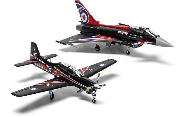 Classic Kit letala A40003 - Eurofighter Typhoon FGR.4 (Blackjack) + Shorts Tucano T.1 (Tw