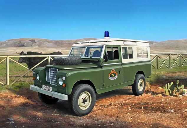 Model Kit auto 6542 – LAND ROVER III 109 „Guardia Civil“ (1:35)