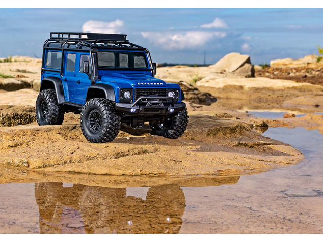 Traxxas TRX-4M Land Rover Defender 1:18 RTR x-modrý