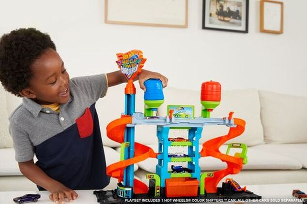 Mattel Hot Wheels City color shifters autoumyváreň so špirálou