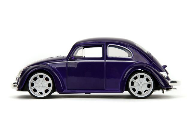 Wednesday auto 1972 VW Beetle 1:24 a figúrka Wednesday