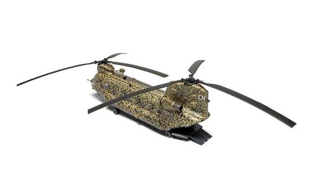 Classic Kit vrtulník A06024 - Boeing Chinook HC.1 (Late) (1:72)