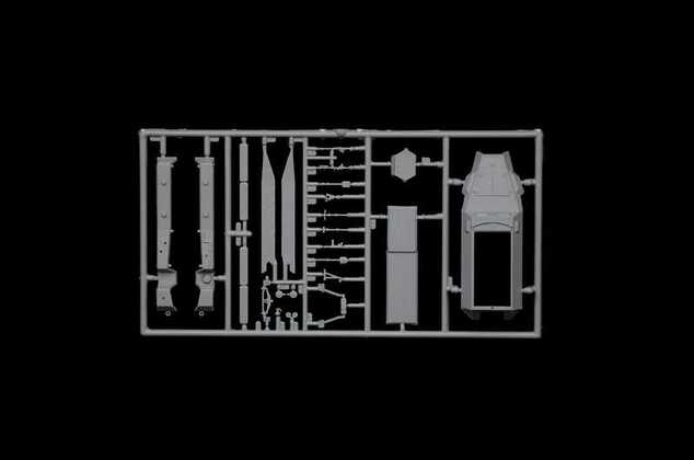 Model Kit military 7077 - Sd.Kfz. 251/8 Ambulance (1:72)