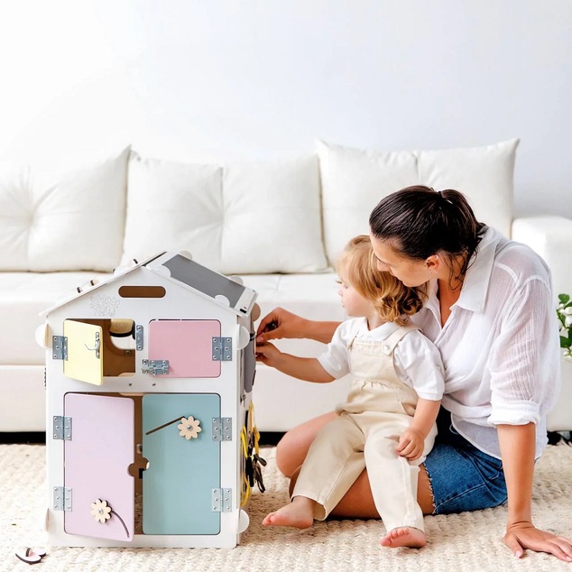 BusyKids Activity board Domeček pastelově bílý