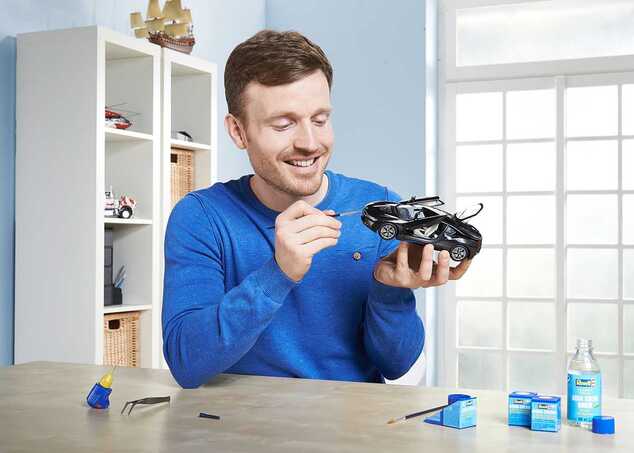 Plastikmodellbausatz Auto 07008 - BMW i8 (1:24)