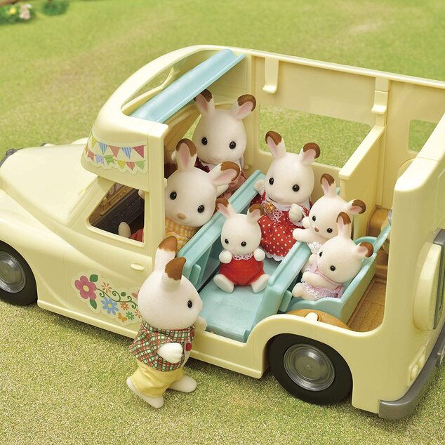 Sylvanian Families Családi lakókocsi kiegészítőkkel