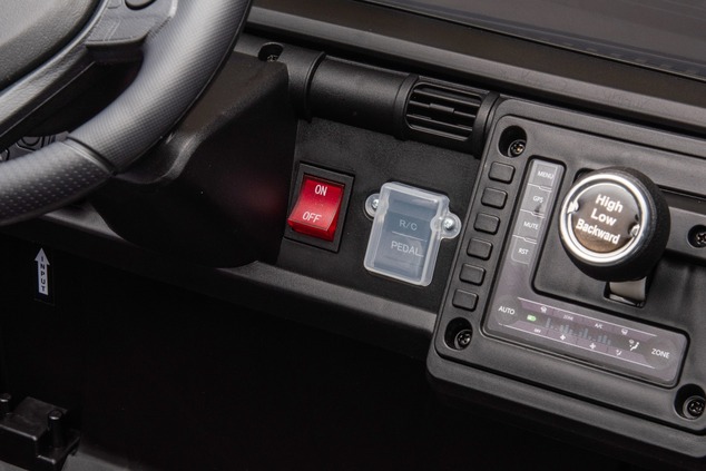 Elektrické autíčko Toyota FJ Cruiser XXL s pohonom 4x4, licencované (Dvojmiestne), čierne,