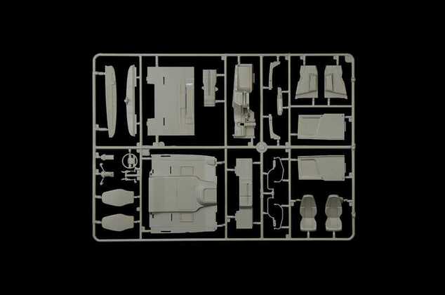 Model Kit truck 3967 - Volvo FH Low Roof (1:24)