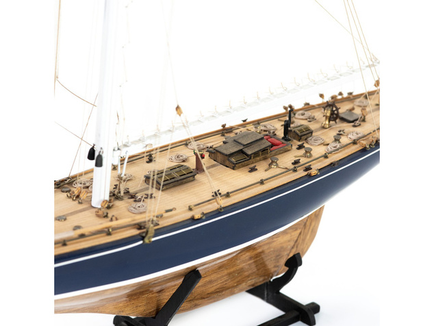 AMATI Endeavour plachetnica 1934 1:35 kit