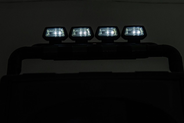 Elektrické autíčko Toyota FJ Cruiser XXL s pohonom 4x4, licencované (Dvojmiestne), čierne,