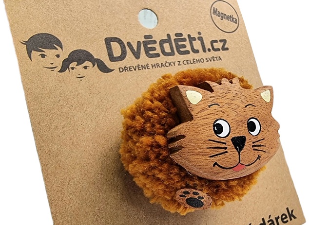 2Kids Toys Drevená magnetka veľká pompon Mačka