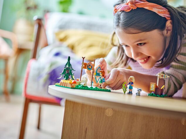 LEGO® Friends 42622 Bogenschießstand im Abenteuercamp