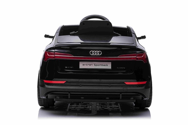 Elektrické autíčko Audi E-tron Sportback 12V, čierne, široké jednomiestne sedadlo