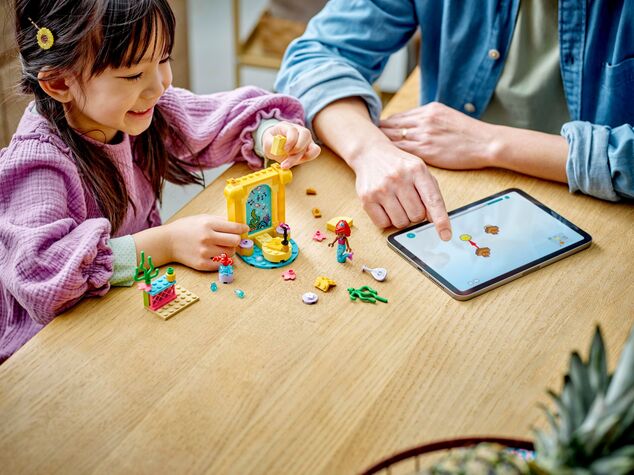 LEGO® Disney™ 43235 Ariel a jej hudobné pódium