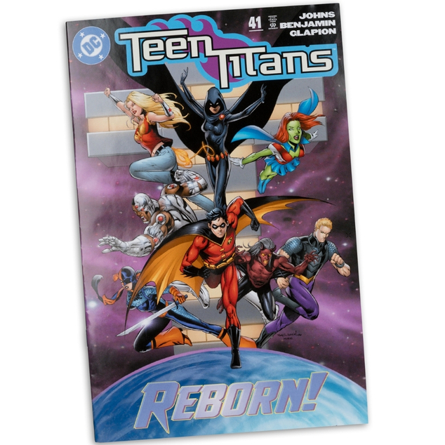 DC Direct Page Punchers Robin (Teen Titans #41) 7in Akciófigura képregénnyel McFarlane Toy