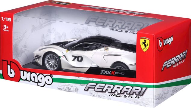 Bburago 1:18 Ferrari TOP FXX-K EVO Nr.70 (weiß/schwarz)