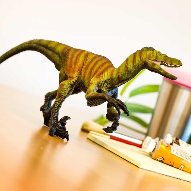 Safari® Velociraptor dinosaurus A25
