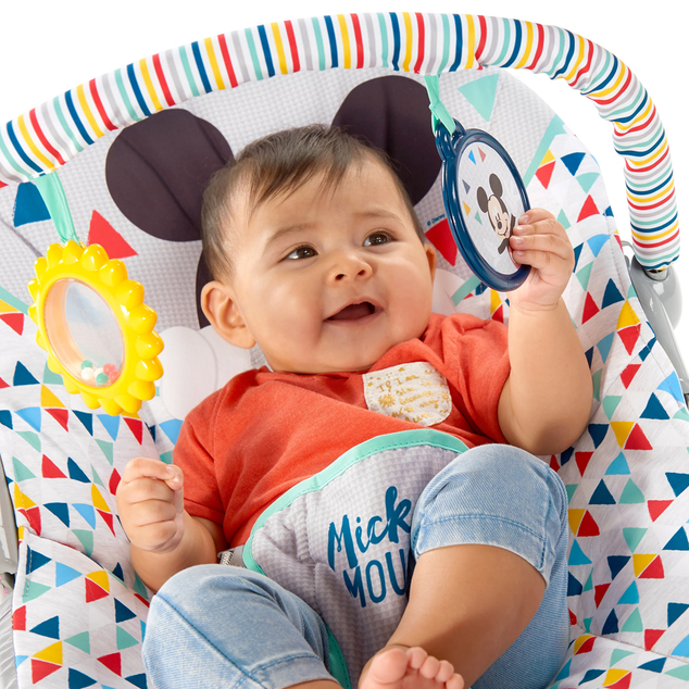 BRIGHT STARTS Lehátko vibrujúce MICKEY MOUSE Happy Triangles™ 0m+ do 9kg