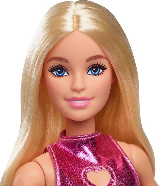 Mattel Barbie modelka Lesklé šaty so srdiečkom