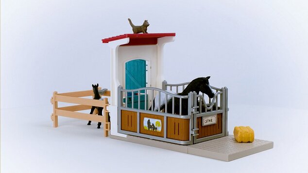 Schleich Box pre kone s kobylou a žriebäťom