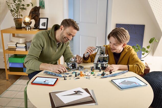 LEGO® Marvel 76352 Avengers: Doomsday: Nouvelle tour des Avengers