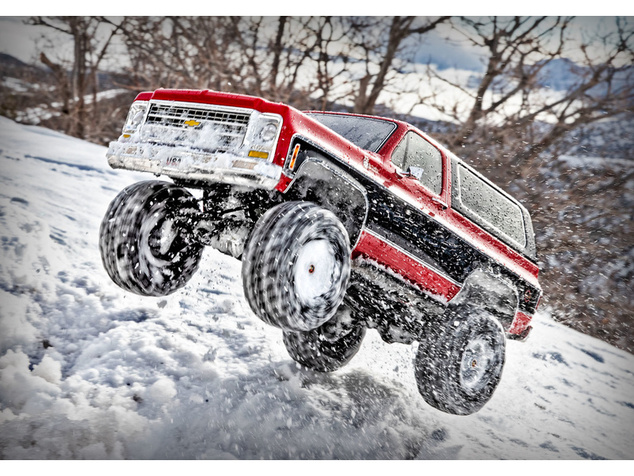 Traxxas TRX-4 Chevrolet K5 Blazer 1979 1:10 RTR čierna
