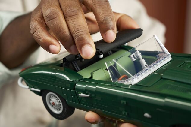LEGO® Icons 11381 Jaguar E-Type
