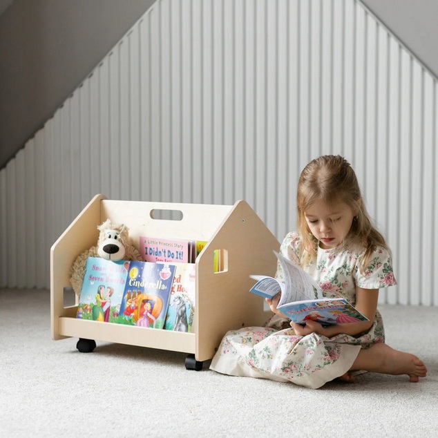BusyKids Oboustranná knihovna na kolečkách