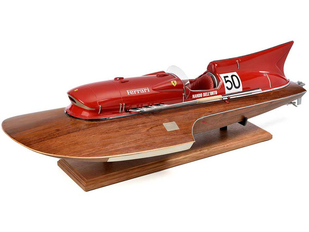 AMATI Arno XI Ferrari závodný čln 1:8 kit