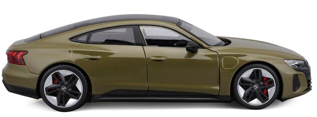 Bburago 1:18 Plus - 2022 Audi RS e-tron GT - Tactical Green