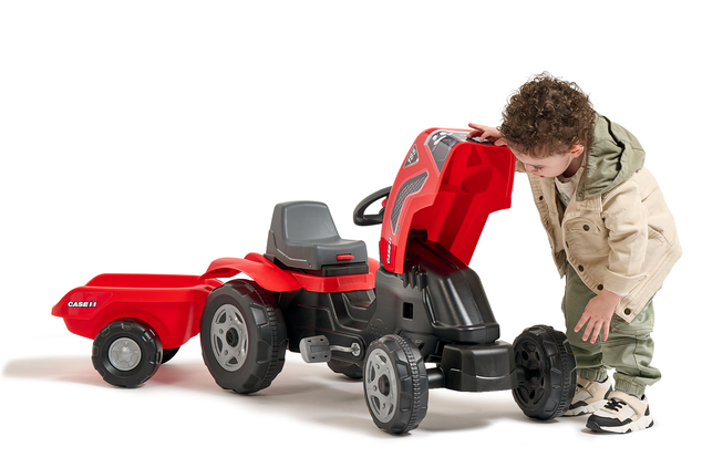 Falk Guralni traktor Case IH s prikolicom