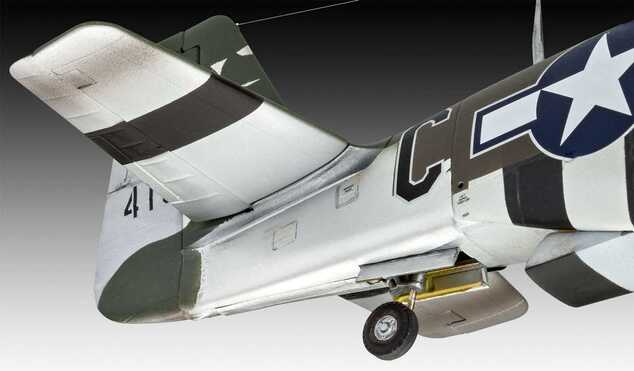 Plastic ModelKit letadlo 03944 - P-51D-5NA Mustang (1:32)