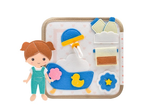 2Kids Toys Libro sensoriale busy Casa con bambola