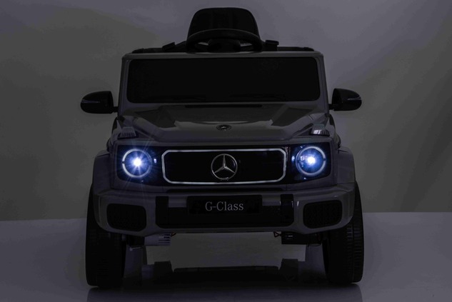 Auto elettrica Mercedes G580 12V, grigio, telecomando 2,4 GHz, Bluetooth, USB / S