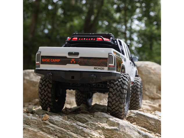 Axial SCX10 III Base Camp 4WD 1:10 RTR sivý